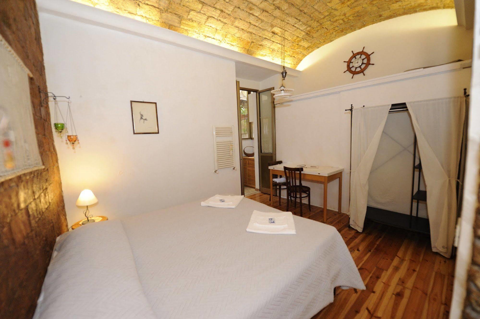 B&B Chain Gallienus Roma Exterior foto